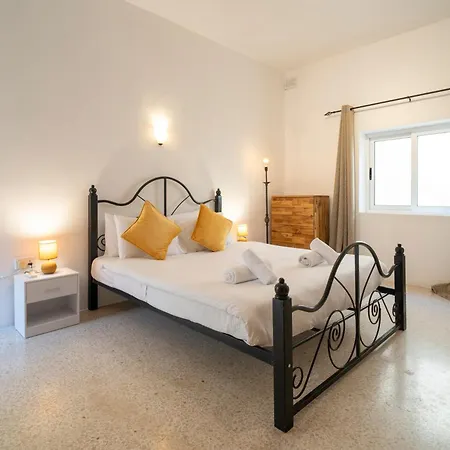 1859 Knights Castle - Sliema Ferries - Seaside *