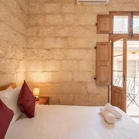 1859 Knights Castle - Sliema Ferries - Seaside *