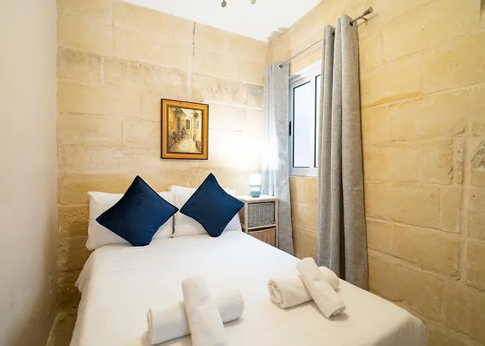 Case de vacanță 1859 Knights Castle - Sliema Ferries - Seaside *