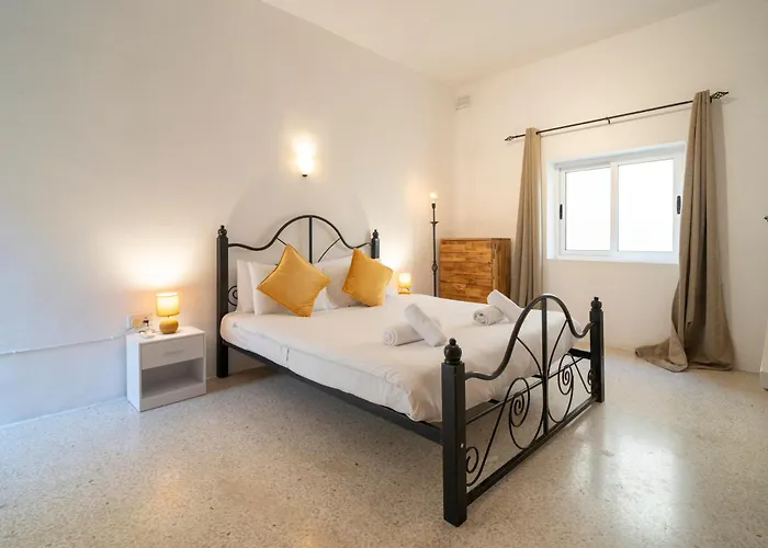 1859 Knights Castle - Sliema Ferries - Seaside *