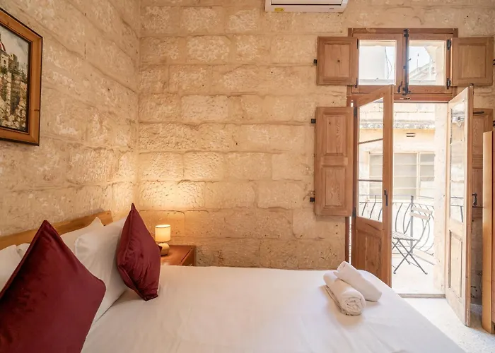 1859 Knights Castle - Sliema Ferries - Seaside *