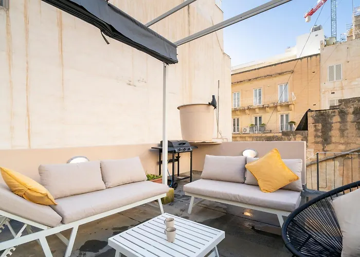 1859 Knights Castle - Sliema Ferries - Seaside * Gzira