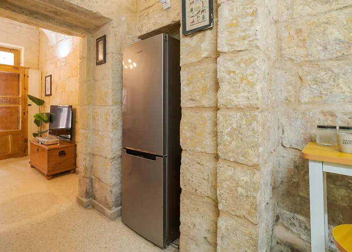 1859 Knights Castle - Sliema Ferries - Seaside *